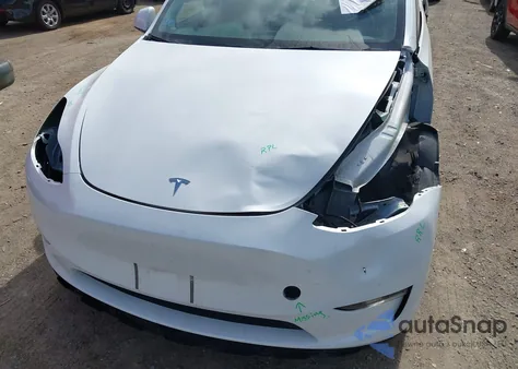 2023 Tesla Model Y Awd/Long Range Dual Motor All-Wheel Drive from USA, damaged, VIN 7SAYGDEE7PA202999